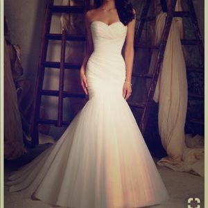 Stunning Strapless Ruched Trumpet Wedding Gown